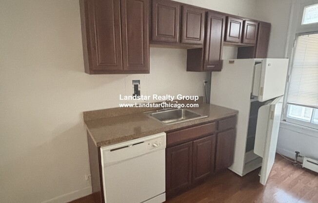 909 Elmwood Ave