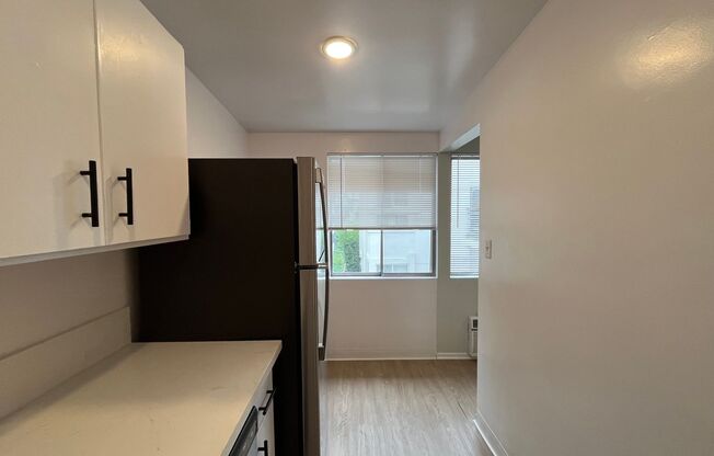Studio, 1 bath, 615 sqft, $1,998, Unit 219