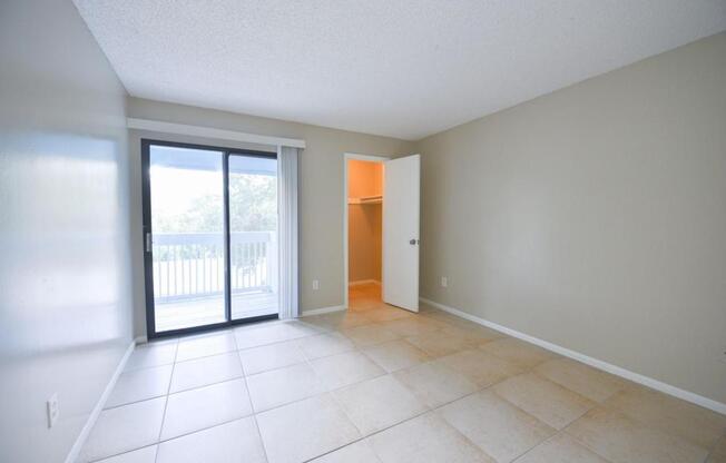 2 beds, 2 baths, 898 sqft, $1,950