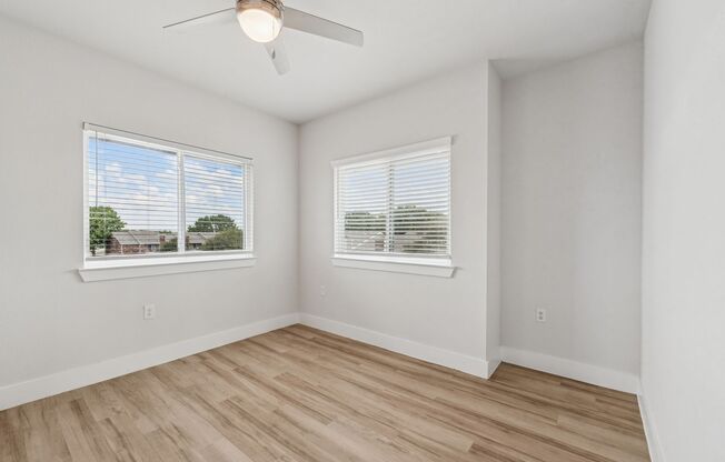 3 beds, 2 baths, 1,134 sqft, $1,595, Unit 914