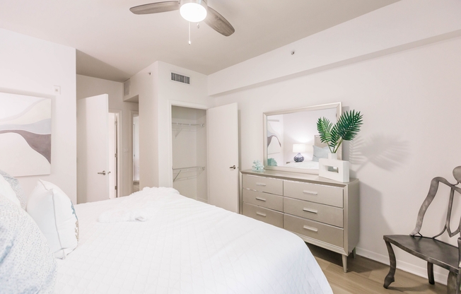 2 beds, 2 baths, 1,100 sqft, $3,285