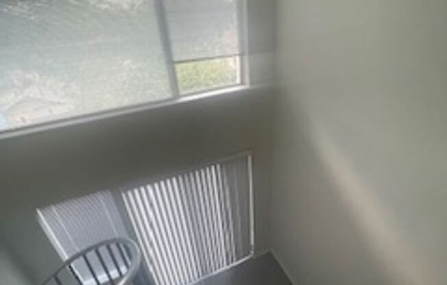 1 bed, 1 bath, 288 sqft, $875, Unit 224