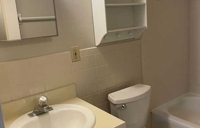 AVAILABLE FALL 2025  - Condo FSU Downtown - Close to Colleges