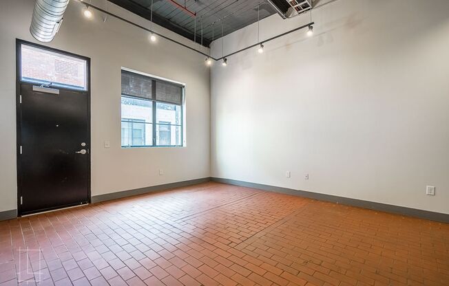 1 bed, 1 bath, $1,400, Unit 727 N. 4th St. Apt. 137