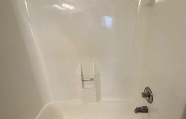 1 bed, 1 bath, 714 sqft, $2,250, Unit 048