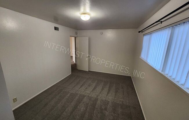 2 beds, 1 bath, $2,195