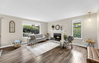 1504 NE 72 ST