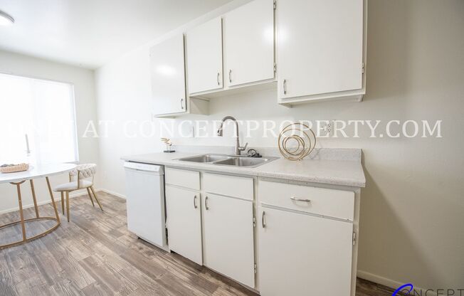 2 beds, 1 bath, 810 sqft, $1,199, Unit 84