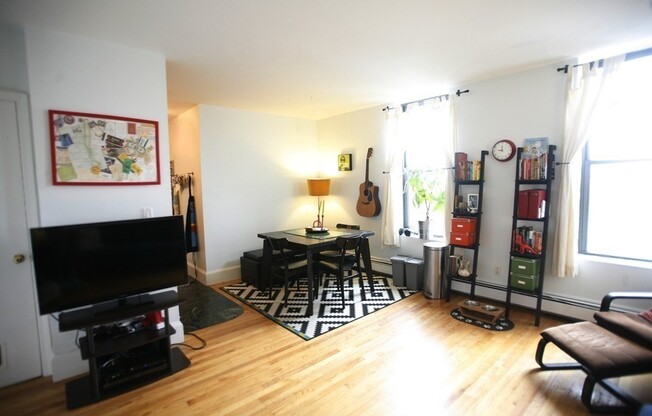 1 bed, 1 bath, 600 sqft, $3,700, Unit 6E
