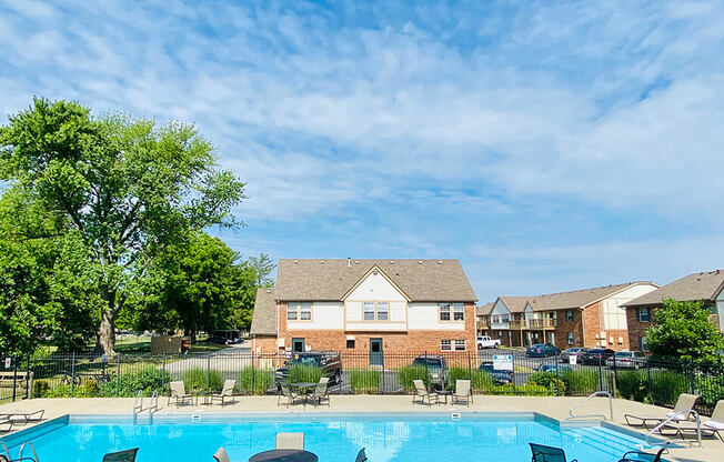 swimming pool at Abbey Court Apartments