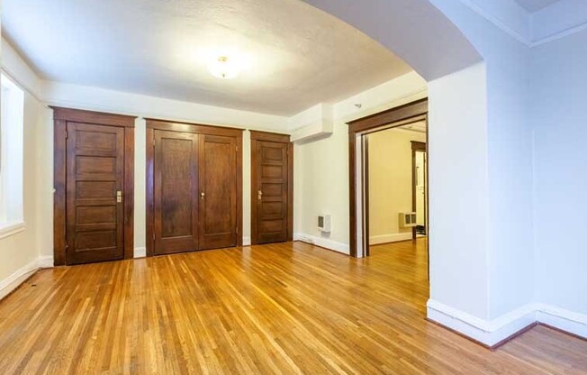 ST. FRANCIS APARTMENTS (SCHP02)