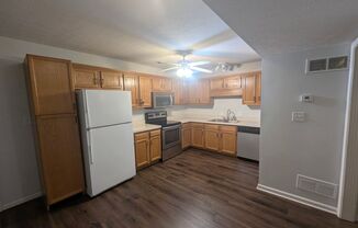 3 beds, 2.5 baths, $1,750