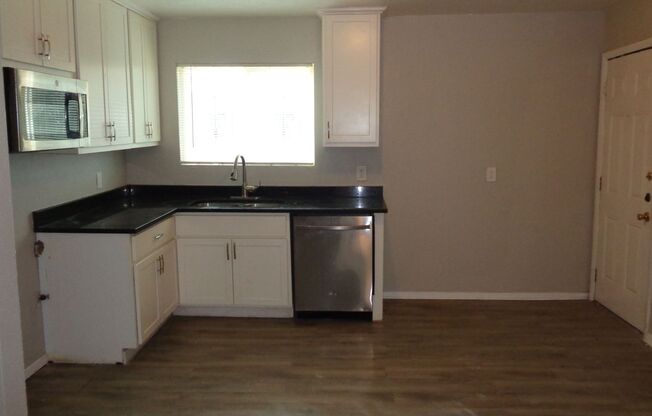 3 beds, 1 bath, $1,450