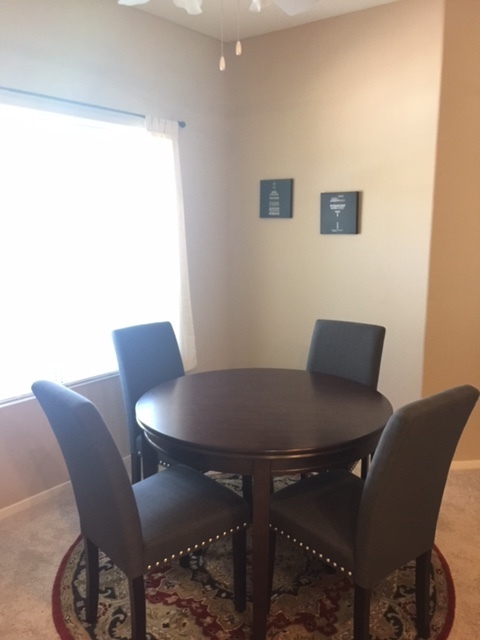 2 beds, 2 baths, $1,395, Unit #1033