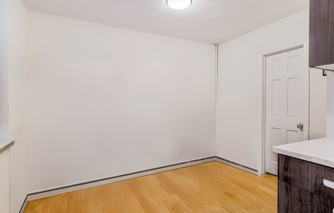 5 N Margin St