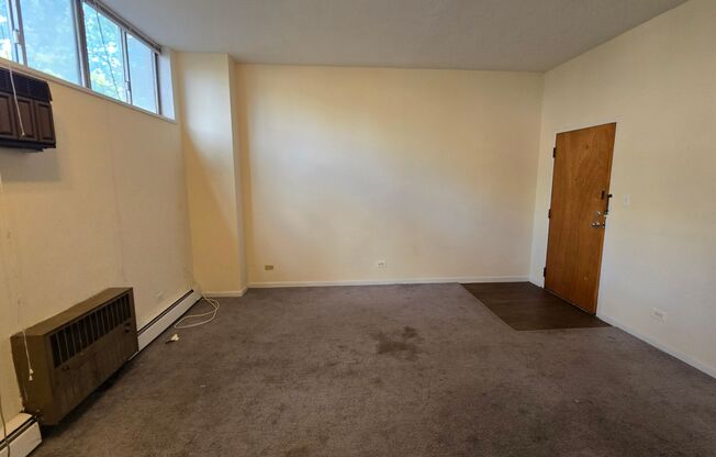 1 bed, 1 bath, 700 sqft, $1,400, Unit 1616 1G