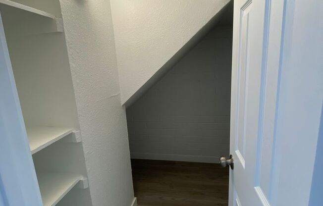 2 beds, 1.5 baths, 980 sqft, $1,200, Unit 6850-2