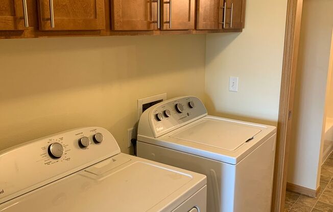 1 bed, 1 bath, 720 sqft, $1,020, Unit 5160-105