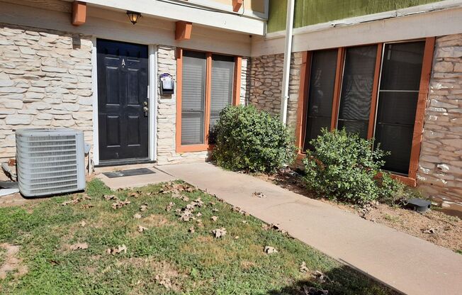 3 beds, 2.5 baths, $1,850, Unit Unit A