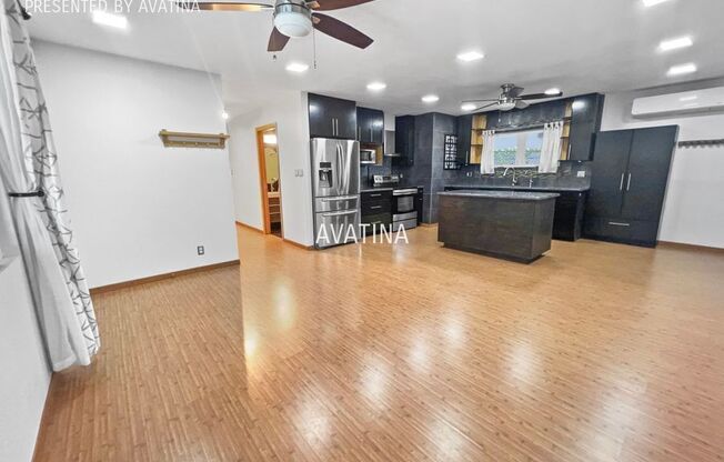 736 N KUAKINI ST
