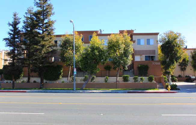 Topanga Townhomes