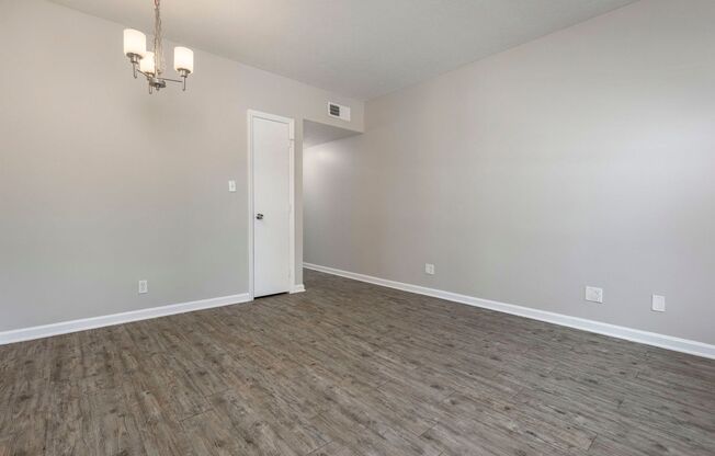 1 bed, 1 bath, $850, Unit 213
