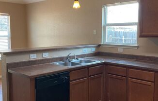 3 beds, 2 baths, $1,550