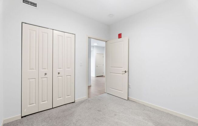 2 beds, 1 bath, 884 sqft, $1,945, Unit 110