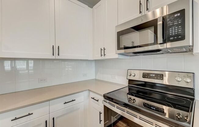 2 beds, 2.5 baths, 1,148 sqft, $1,850, Unit 4500 Colosseum Way