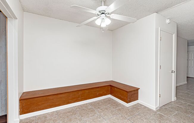 3 Bedroom Townhome Off Millerville and Jones Creek