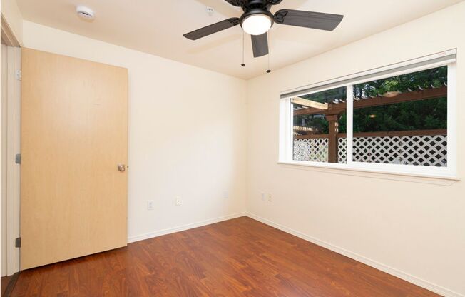 2 beds, 1 bath, 824 sqft, $2,595, Unit #207
