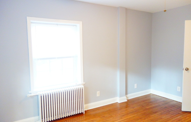 Studio, 1 bath, 350 sqft, $1,225, Unit 1