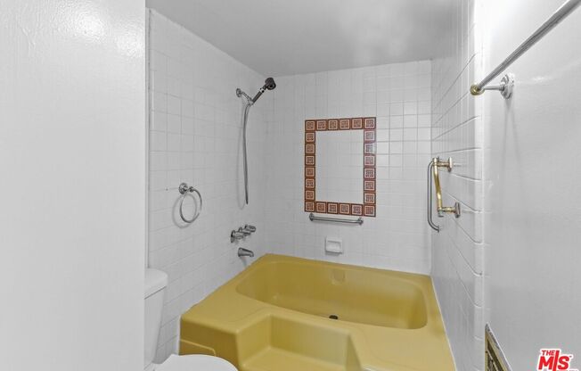 2 beds, 2 baths, 1,340 sqft, $4,500, Unit 603