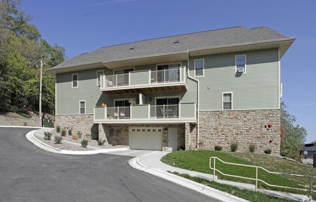 Morgie Associates LLC (Ridge View Apartments)