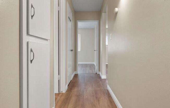 2 beds, 1 bath, 792 sqft, $1,350, Unit 82504