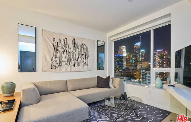 1 bed, 1 bath, 840 sqft, $3,300, Unit 1908