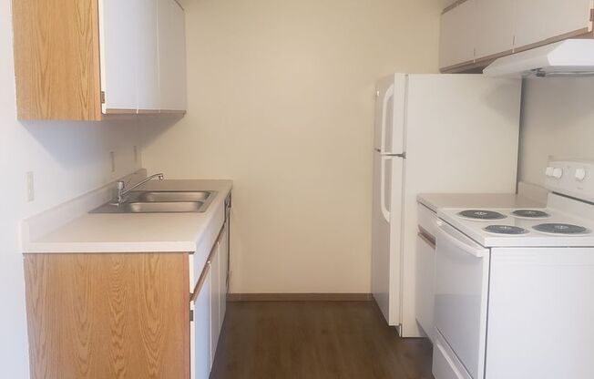 2 beds, 2 baths, 952 sqft, $1,300, Unit 206