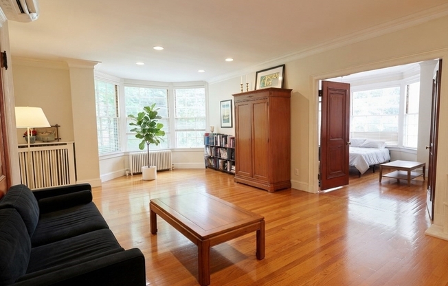 1514 BEACON ST