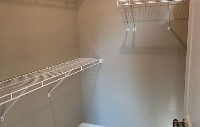 2 beds, 2 baths, 979 sqft, $1,130, Unit 921