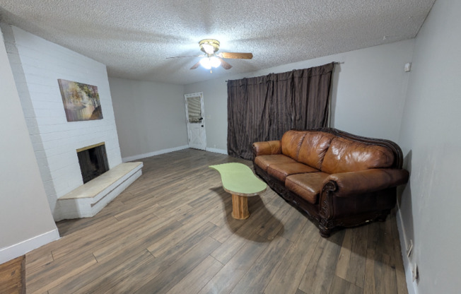 1311 W ELNA RAE