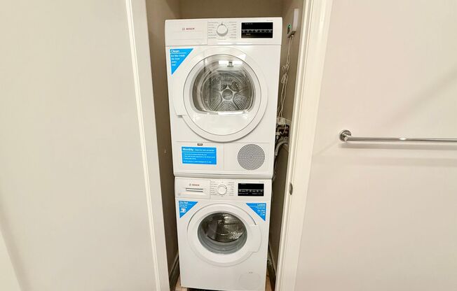 1 bed, 1 bath, $4,000, Unit 502