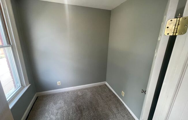 1 bed, 1 bath, $1,050, Unit Unit 2