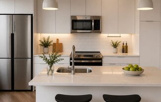 175 W 7 ST