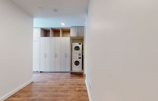 Studio, 1 bath, 473 sqft, $1,895, Unit 212