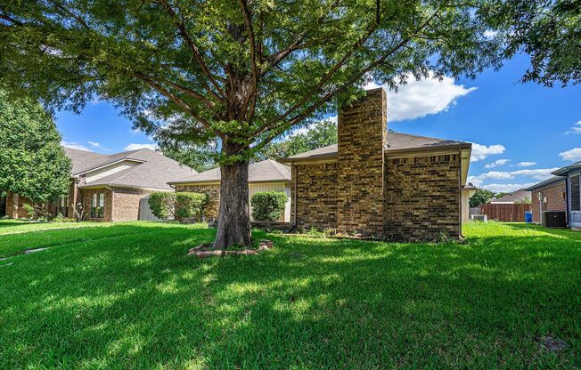 Handsome, Brick Home in Rowlett