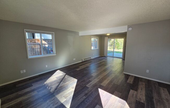 5115 (SAMAVI LLC) New England Townhomes