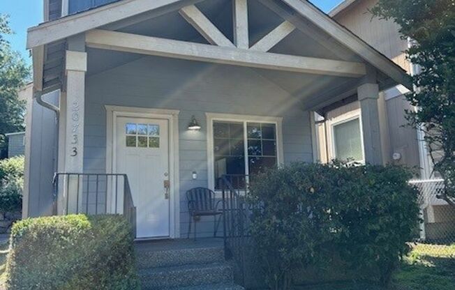 3 BEDROOM 2.5 BATH HOME WITH GARAGE