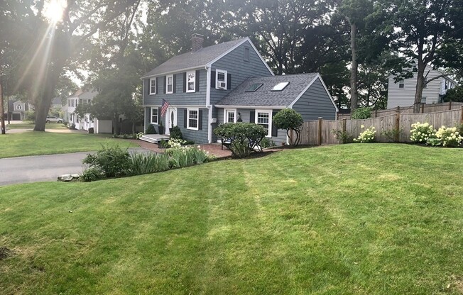 7 GALE AVE