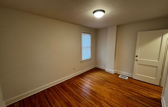 3 beds, 1 bath, 1,204 sqft, $1,895, Unit 714 Sheridan Ave.