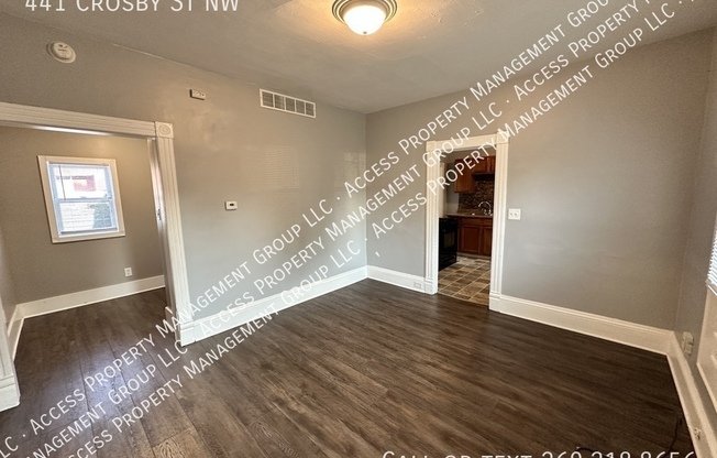 441 CROSBY ST NW